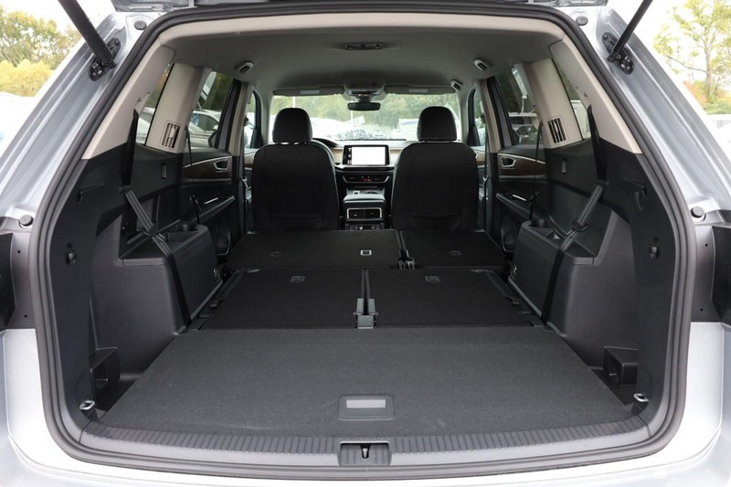 Volkswagen Atlas Vehicle Image 09