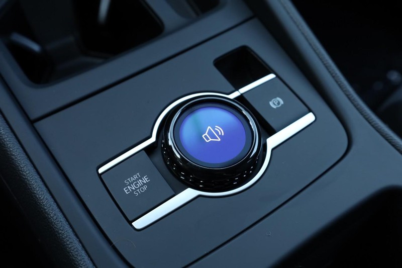 Volkswagen Tiguan Vehicle Full-screen Gallery Image 15