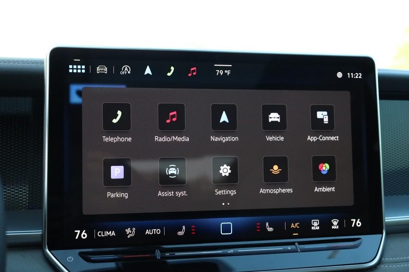 Volkswagen Tiguan Vehicle Image 13