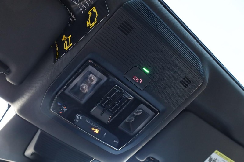 Volkswagen Tiguan Vehicle Image 17