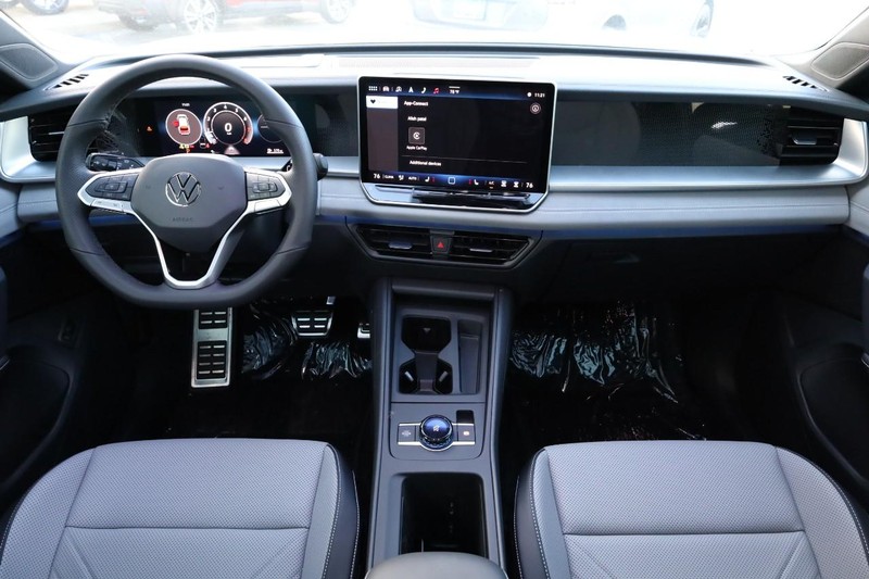 Volkswagen Tiguan Vehicle Image 22
