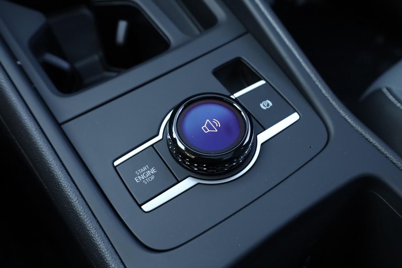 Volkswagen Tiguan Vehicle Full-screen Gallery Image 17