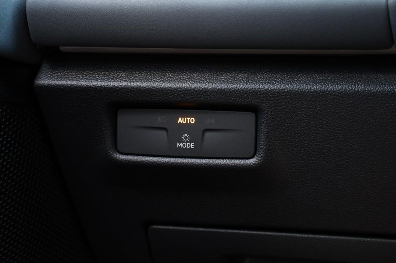 Volkswagen Tiguan Vehicle Image 20