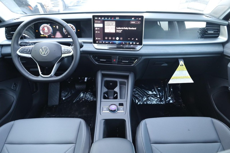 Volkswagen Tiguan Vehicle Full-screen Gallery Image 22
