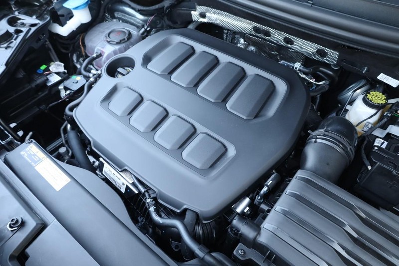 Volkswagen Tiguan Vehicle Full-screen Gallery Image 25