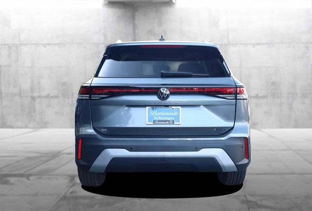 Volkswagen Tiguan Vehicle Image 05