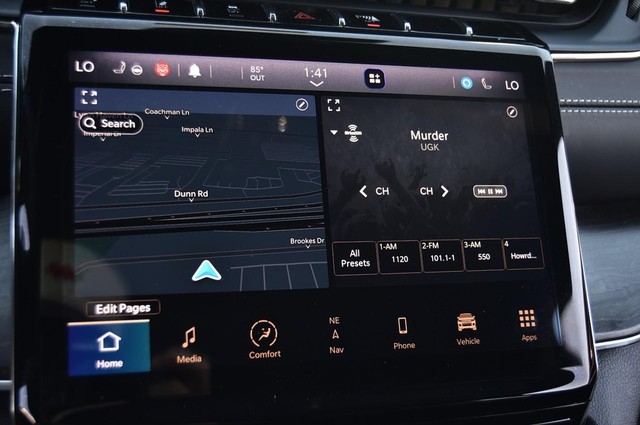 Jeep Grand Cherokee L Vehicle Image 17