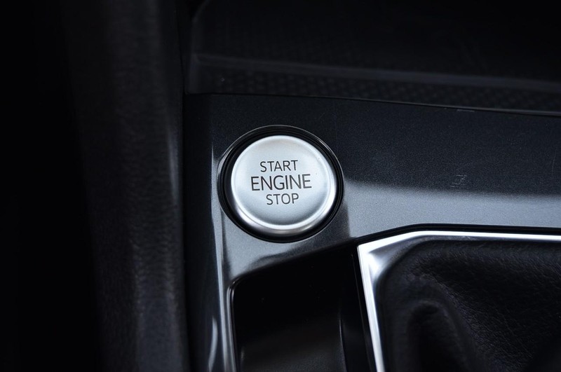 Volkswagen Tiguan Vehicle Image 17