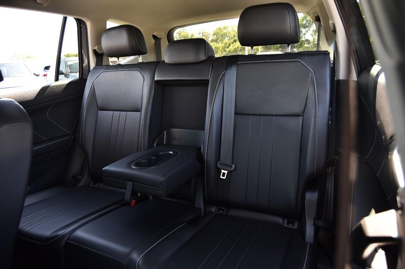 Volkswagen Tiguan Vehicle Image 21