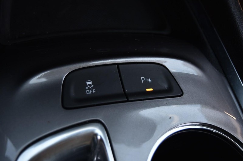 Chevrolet Malibu Vehicle Full-screen Gallery Image 15