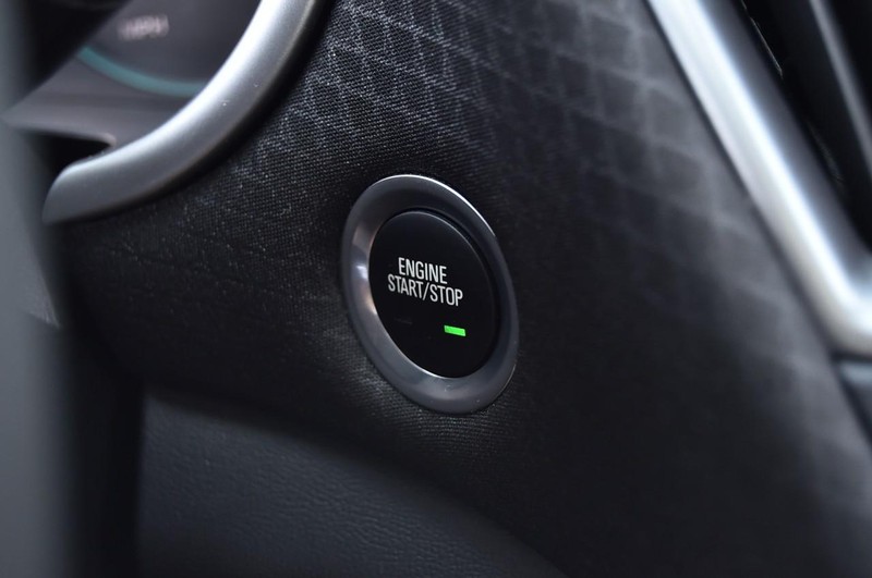 Chevrolet Malibu Vehicle Full-screen Gallery Image 16