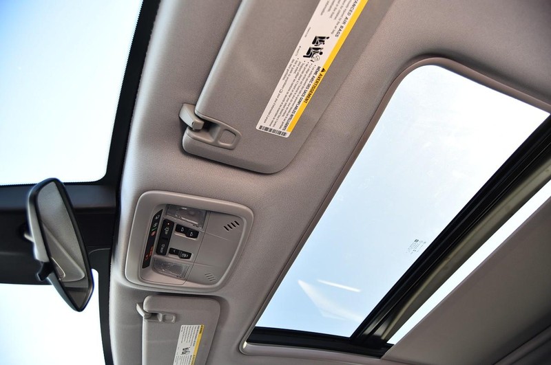 Chevrolet Malibu Vehicle Full-screen Gallery Image 20