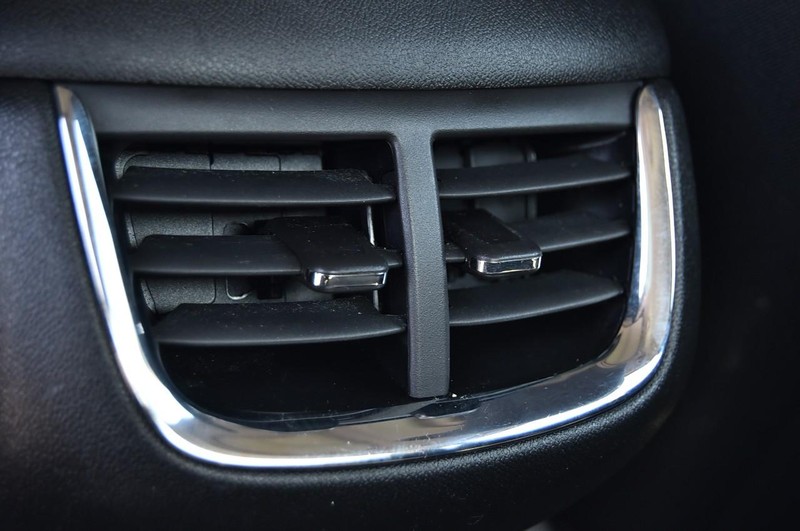 Chevrolet Malibu Vehicle Full-screen Gallery Image 22