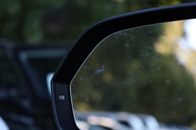 Volkswagen Atlas Cross Sport Vehicle Image 18