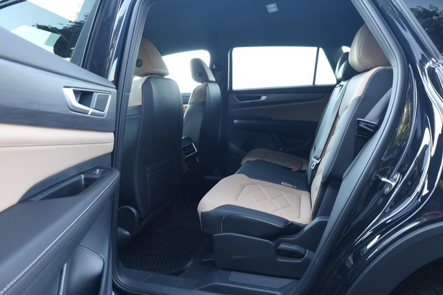 Volkswagen Atlas Cross Sport Vehicle Image 19