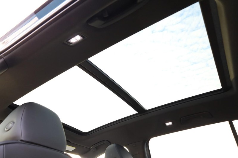 Volkswagen Tiguan Vehicle Image 10