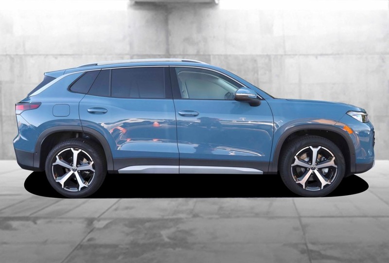 Volkswagen Tiguan Vehicle Image 05