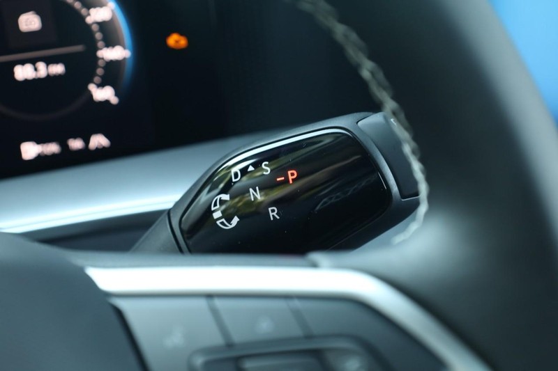 Volkswagen Tiguan Vehicle Image 16