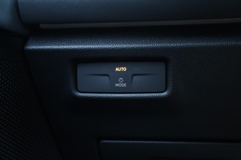 Volkswagen Tiguan Vehicle Image 20