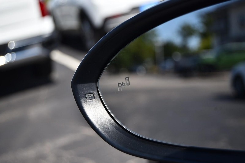 Volkswagen Golf Alltrack Vehicle Image 10