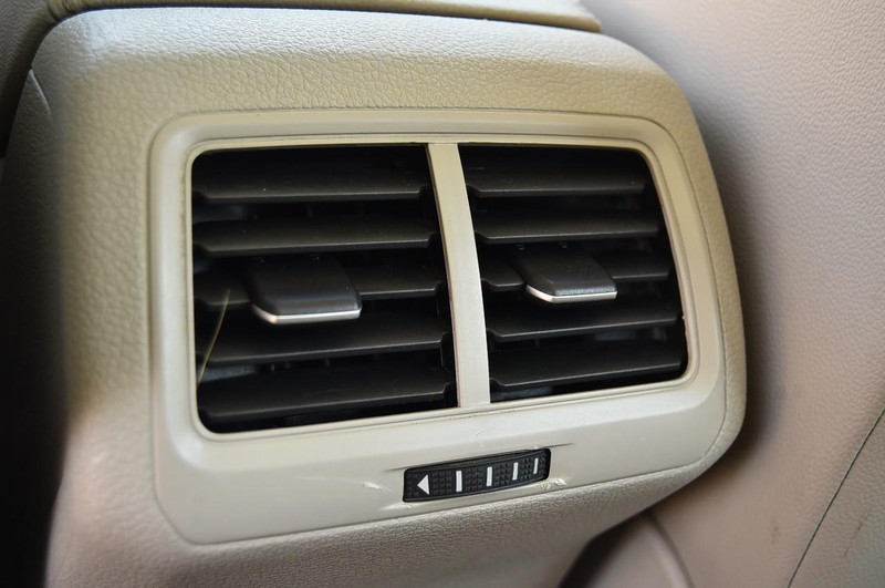 Volkswagen Golf Alltrack Vehicle Image 22