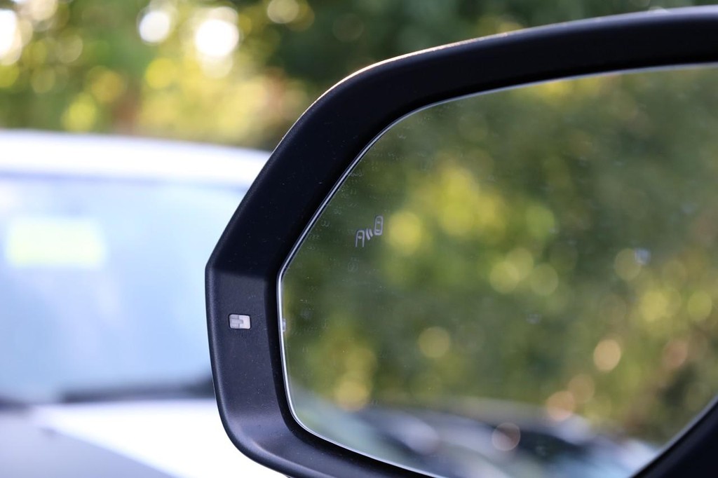 Volkswagen Atlas Vehicle Full-screen Gallery Image 23