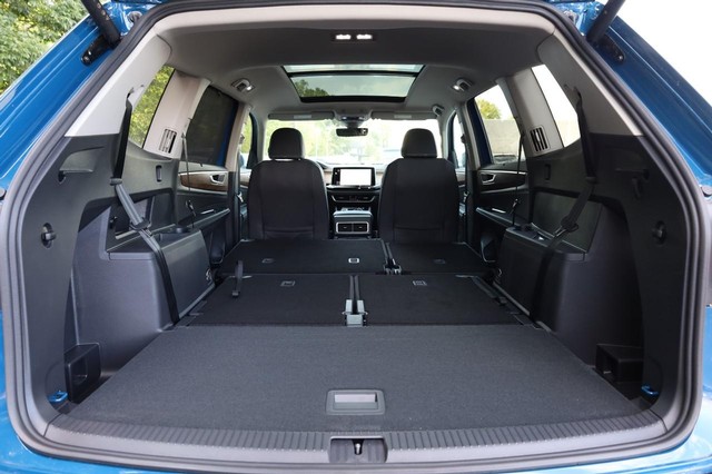 Volkswagen Atlas Vehicle Image 09