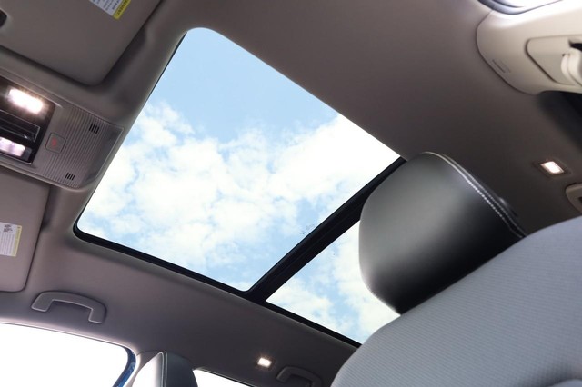 Volkswagen Atlas Vehicle Image 11