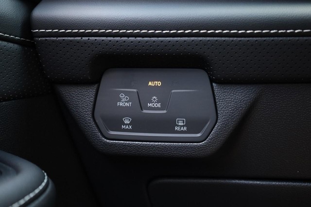 Volkswagen Atlas Vehicle Image 22