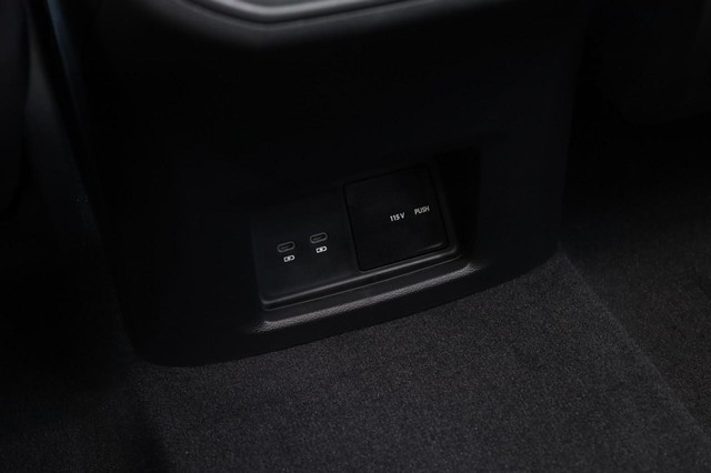 Volkswagen Atlas Vehicle Image 26