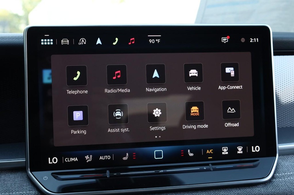 Volkswagen Tiguan Vehicle Full-screen Gallery Image 11