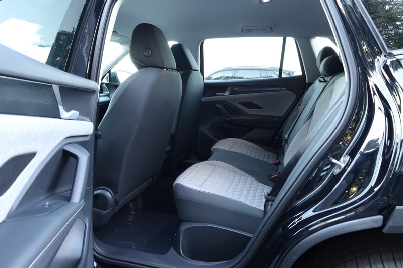 Volkswagen Tiguan Vehicle Full-screen Gallery Image 19