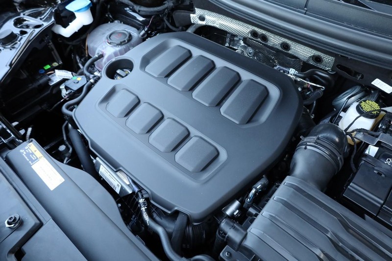 Volkswagen Tiguan Vehicle Full-screen Gallery Image 24