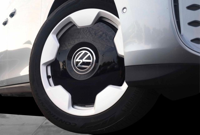 Volkswagen ID. Buzz Vehicle Image 03