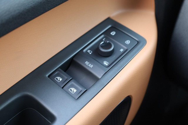 Volkswagen ID. Buzz Vehicle Image 20