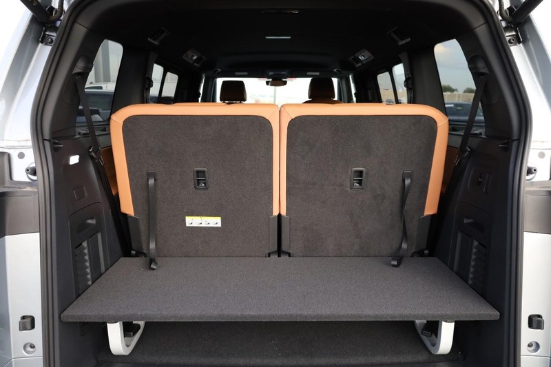 Volkswagen ID. Buzz Vehicle Full-screen Gallery Image 9