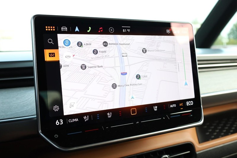 Volkswagen ID. Buzz Vehicle Full-screen Gallery Image 15