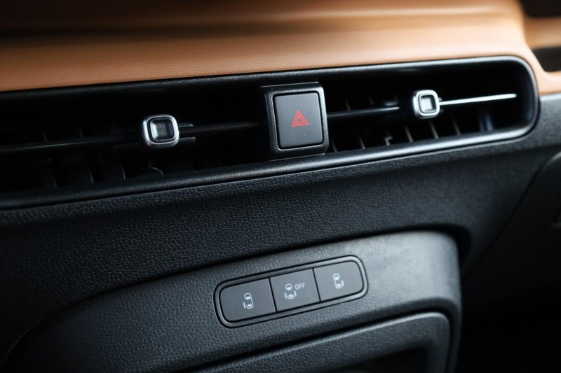 Volkswagen ID. Buzz Vehicle Full-screen Gallery Image 17