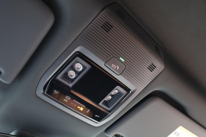 Volkswagen ID. Buzz Vehicle Full-screen Gallery Image 19