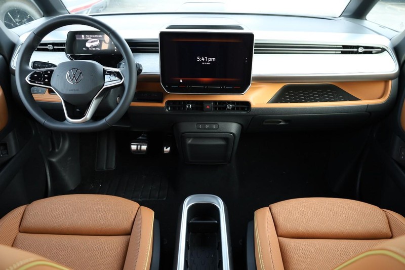 Volkswagen ID. Buzz Vehicle Full-screen Gallery Image 23