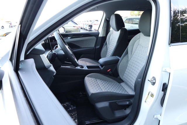 Volkswagen Tiguan Vehicle Image 08