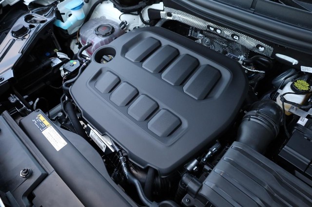 Volkswagen Tiguan Vehicle Image 24