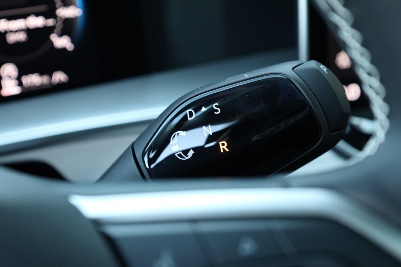 Volkswagen Tiguan Vehicle Image 16