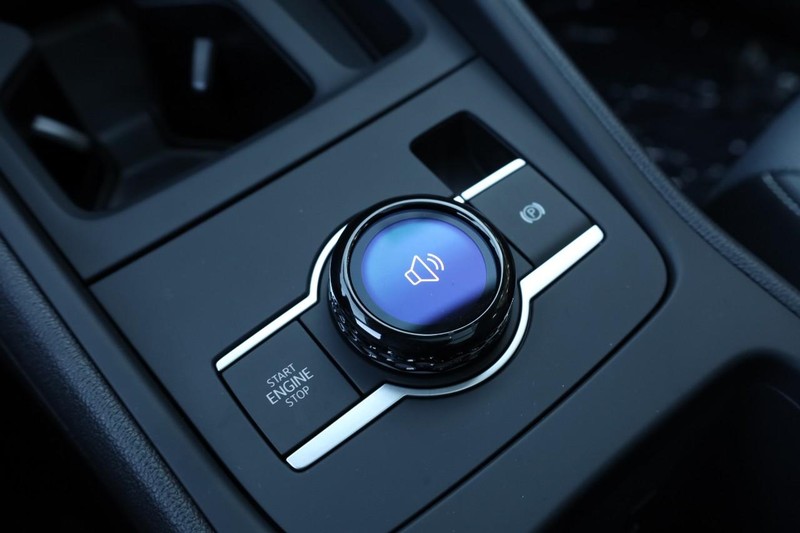 Volkswagen Tiguan Vehicle Full-screen Gallery Image 17