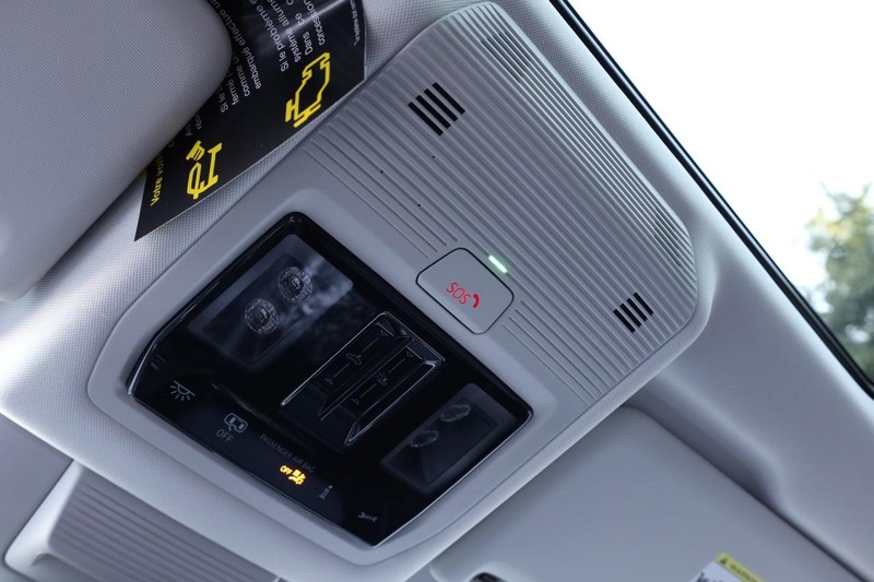 Volkswagen Tiguan Vehicle Full-screen Gallery Image 18