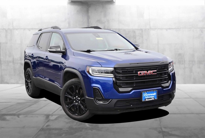 GMC Acadia Vehicle Image 02