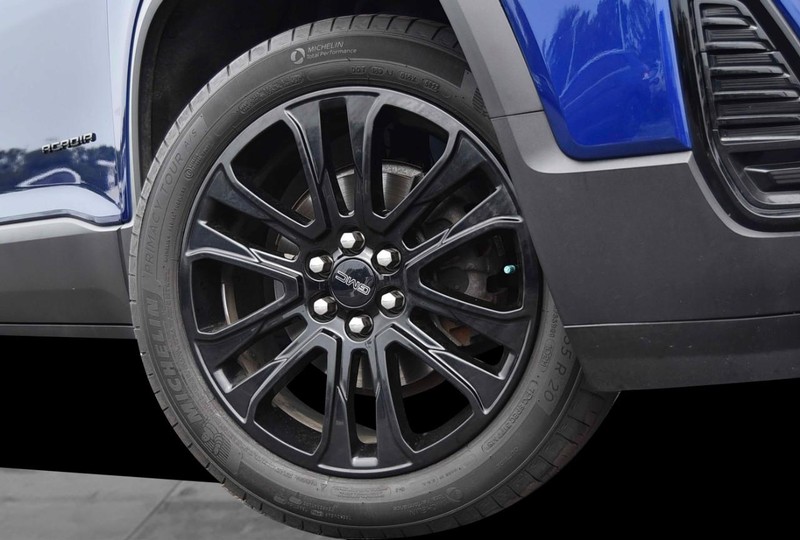 GMC Acadia Vehicle Image 03