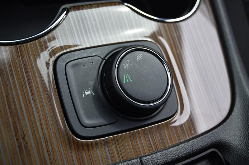 GMC Acadia Vehicle Image 19