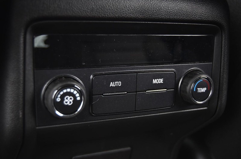 GMC Acadia Vehicle Image 25