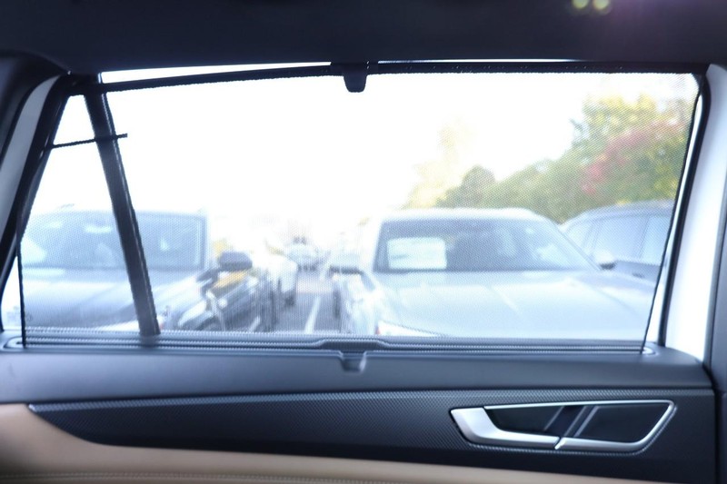 Volkswagen Atlas Cross Sport Vehicle Full-screen Gallery Image 30